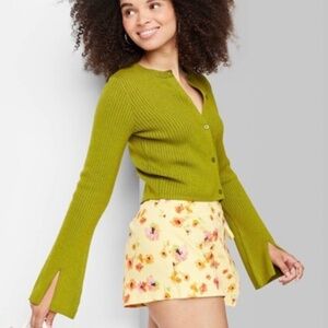 Wild Fable Green Sweater with slit at cuff of sleeves Size XS